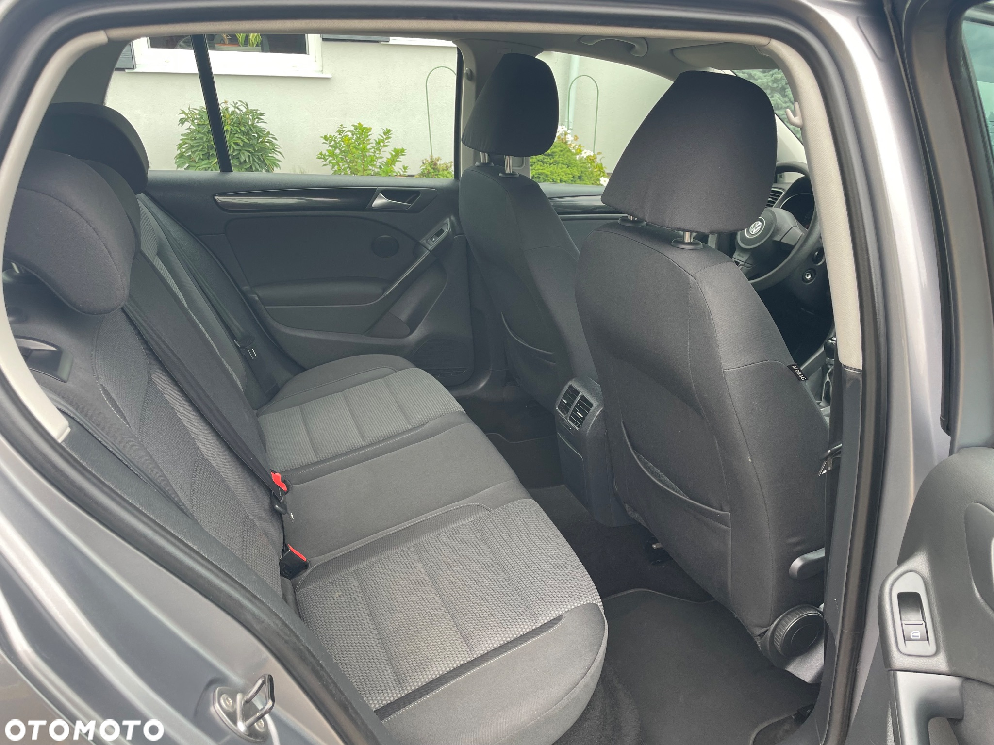 Volkswagen Golf 2.0 TDI DPF Comfortline - 11