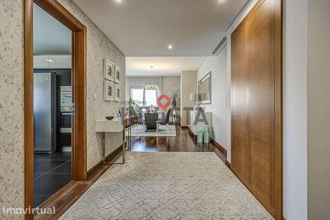 Apartamento T3 no condomínio Plaza | Urbanização Malvarosa - Grande imagem: 4/29