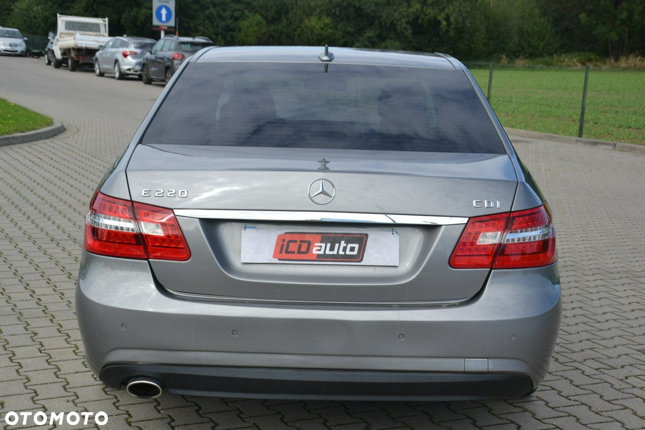Mercedes-Benz Klasa E - 6