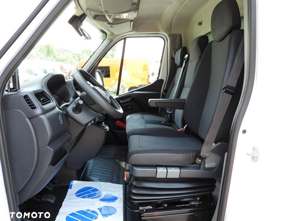 Renault MASTER KONTENER WINDA 8 PALET TEMPOMAT LEDY BLIŹNIACZE KOŁA KLIMATYZACJA  165KM - 30