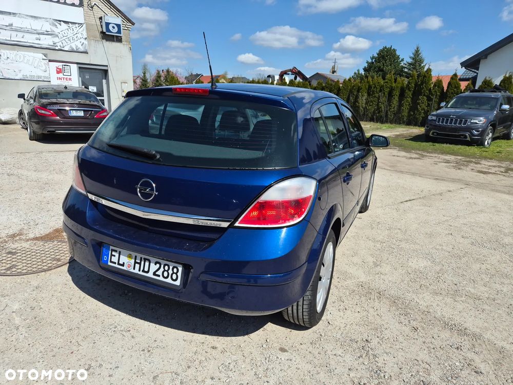 Opel Astra 1.6 Edition Plus - 11