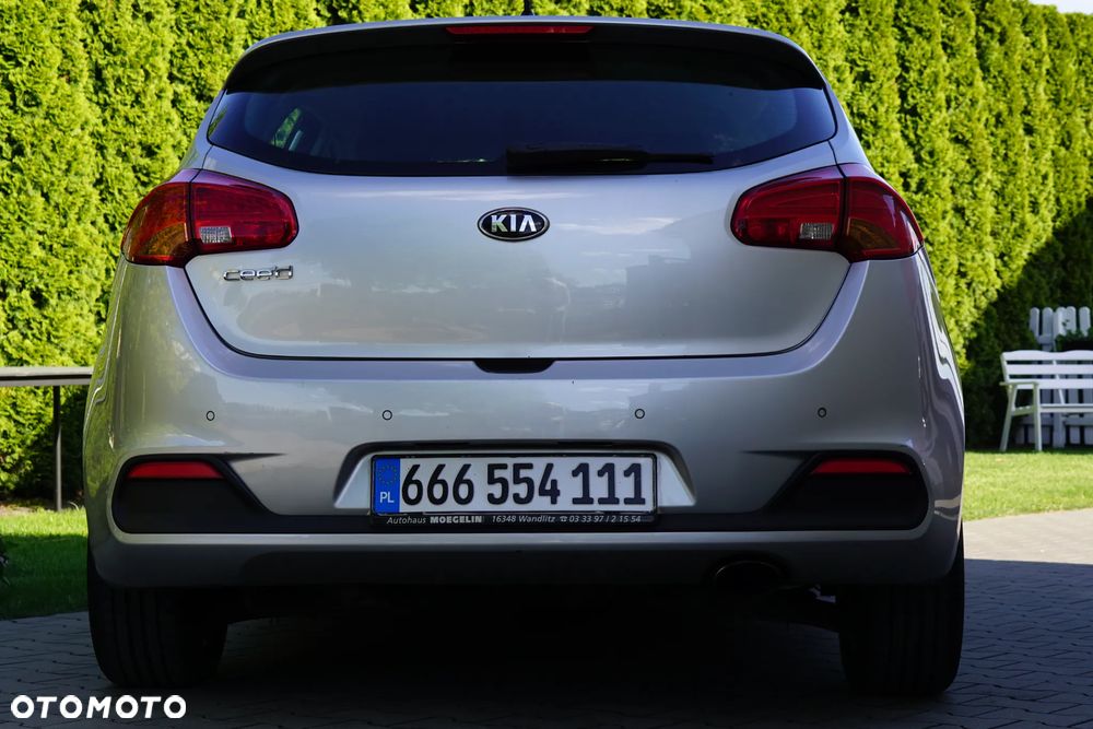 Kia Ceed - 21