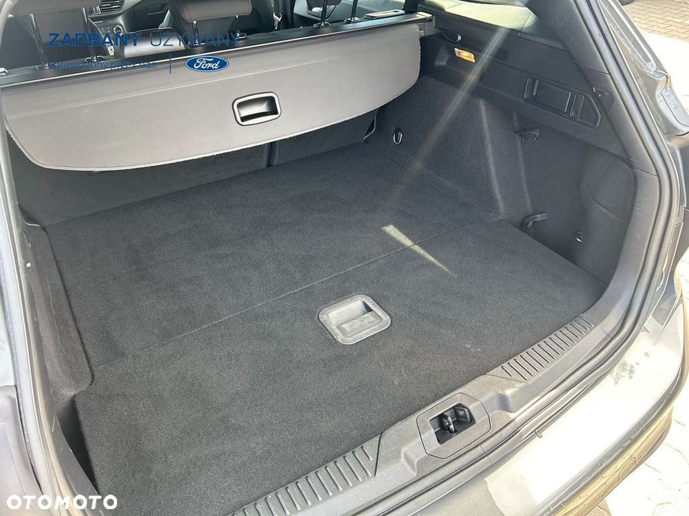 Ford Focus 1.5 EcoBlue Start-Stopp-System ST-LINE - 12
