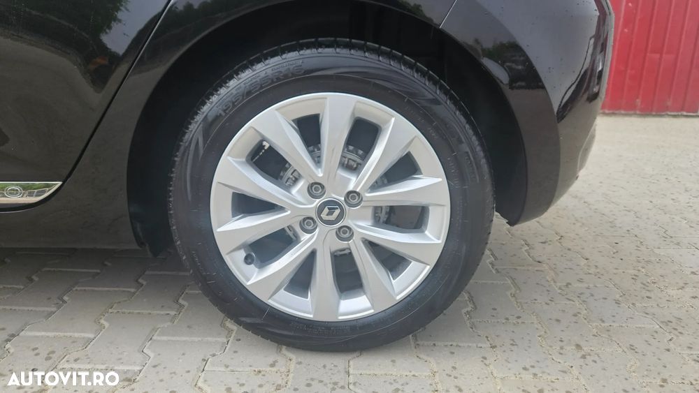 Renault Clio - 6