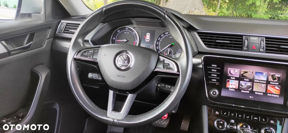 Skoda Superb 2.0 TDI DSG Ambition - 10