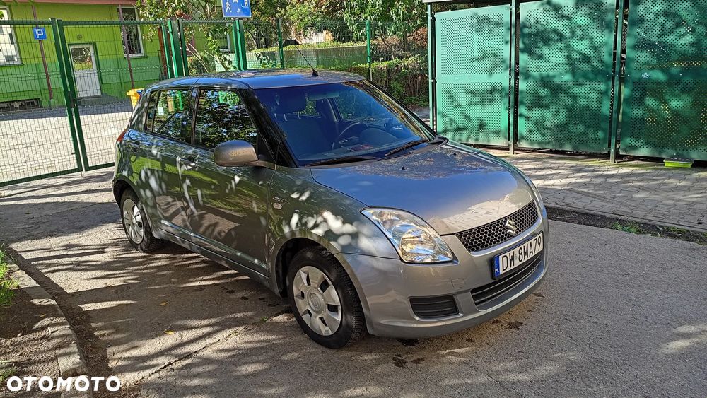 Suzuki Swift 1.3 DDiS GLX / Comfort - 1