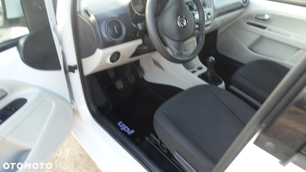 Volkswagen up! - 9