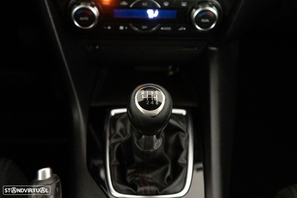 Mazda 3 Hatchback - 21