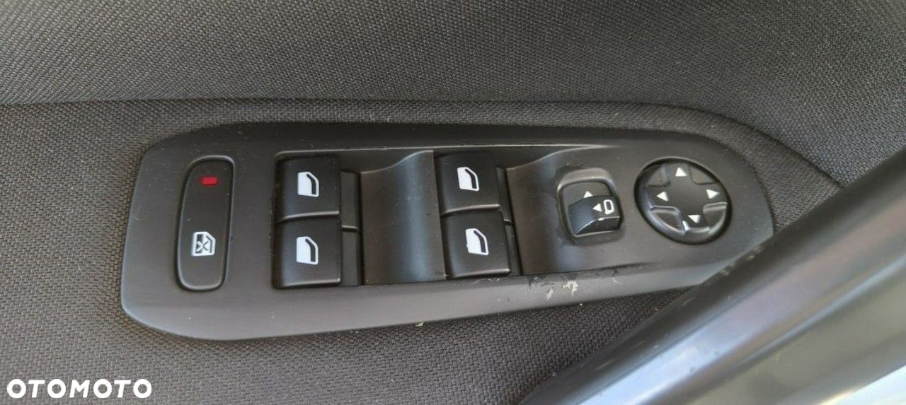 Peugeot 308 - 12