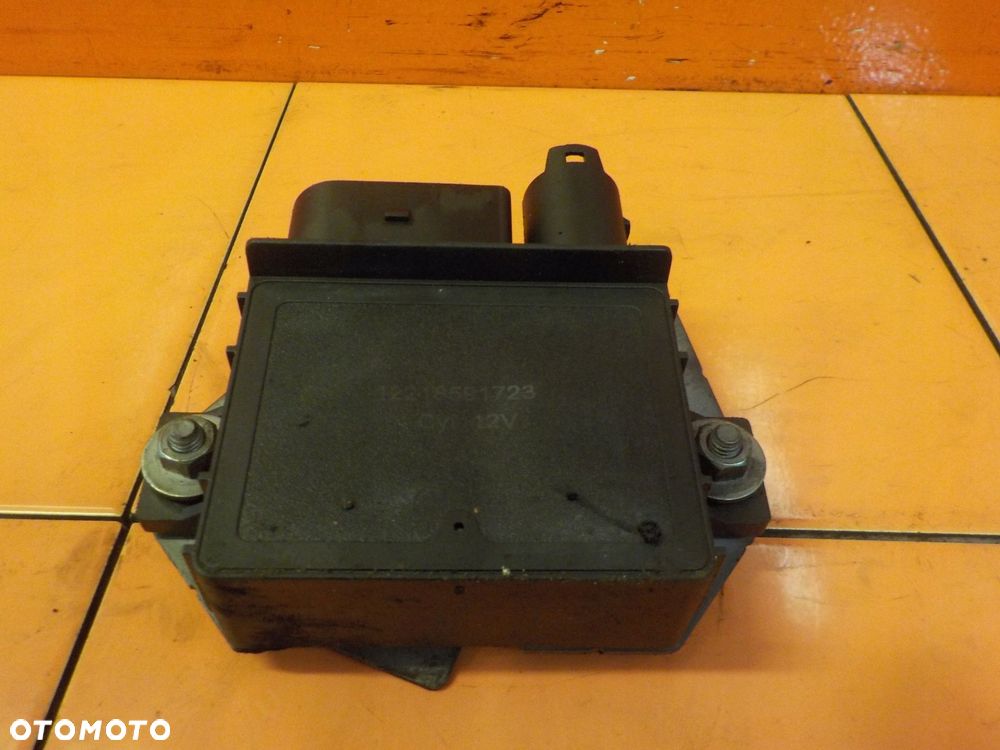 BMW E60 E90 E87 E83 2.0 D 10r 177KM N47 przekaznik swiec zarowych 8591723 - 1