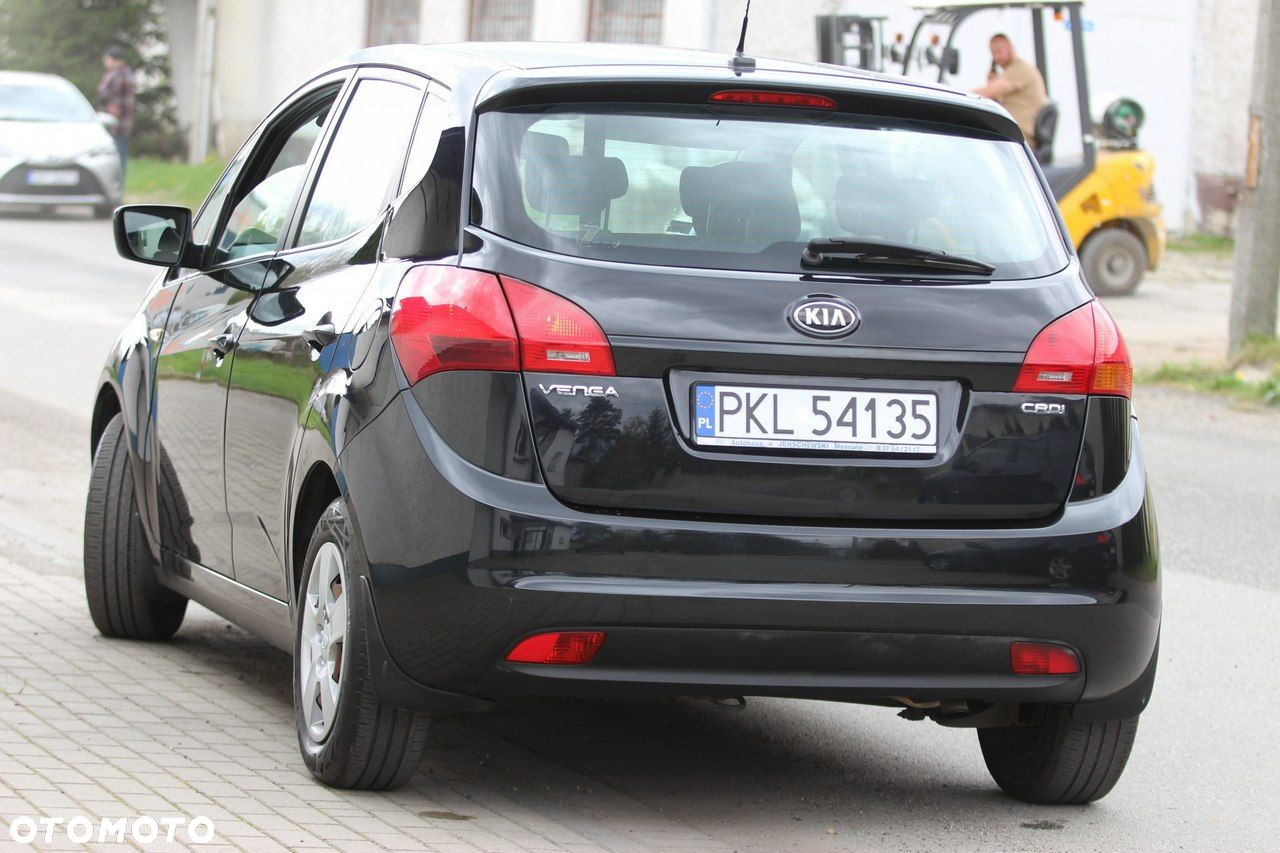 Kia Venga - 7