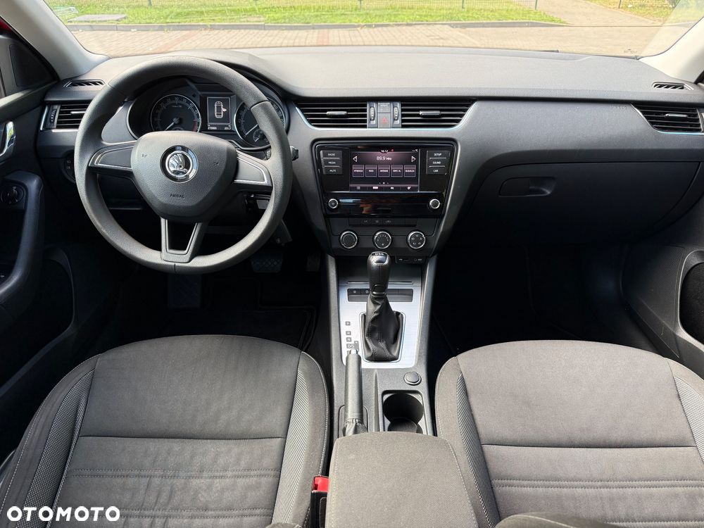 Skoda Octavia 1.6 TDI DSG Ambition - 10