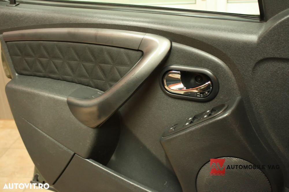 Dacia Duster dCi 110 FAP 4x4 Prestige - 23