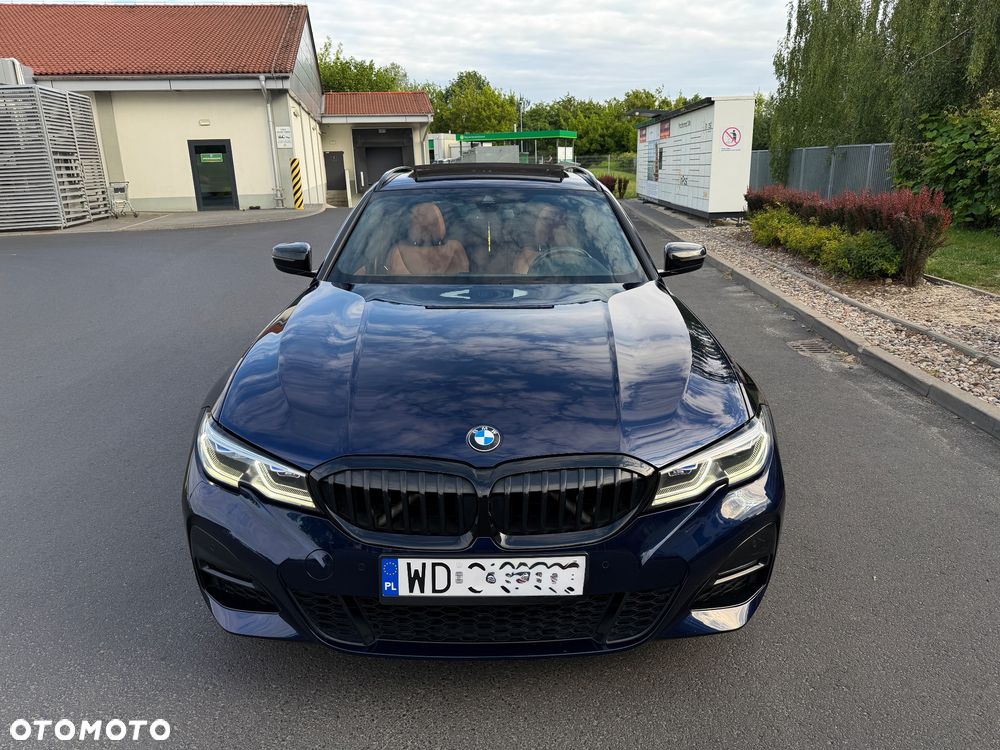 BMW Seria 3 330e M Sport - 10