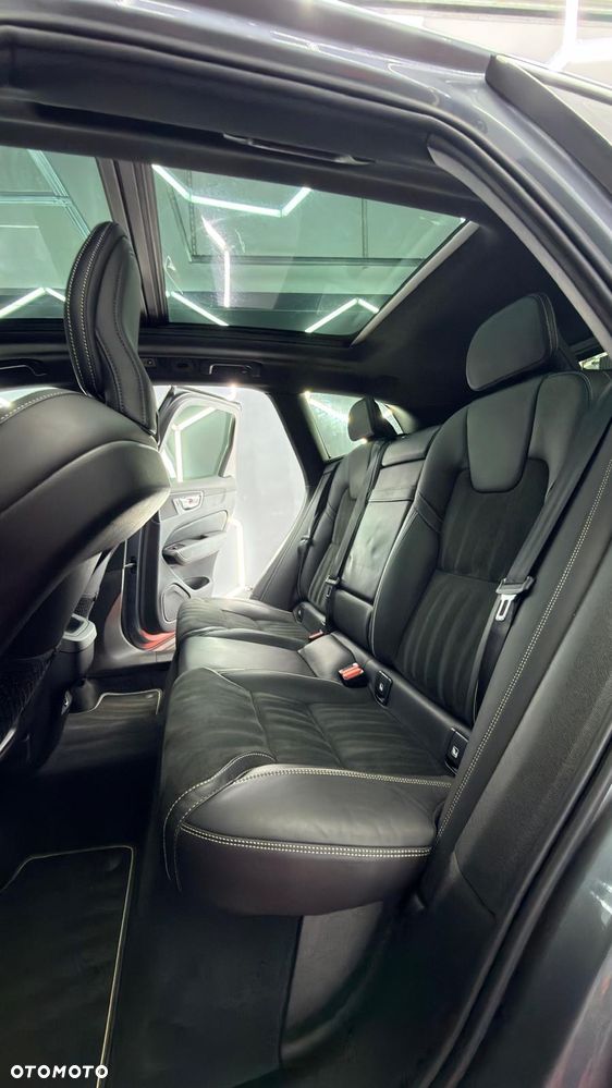 Volvo XC 60 D4 R-Design - 13