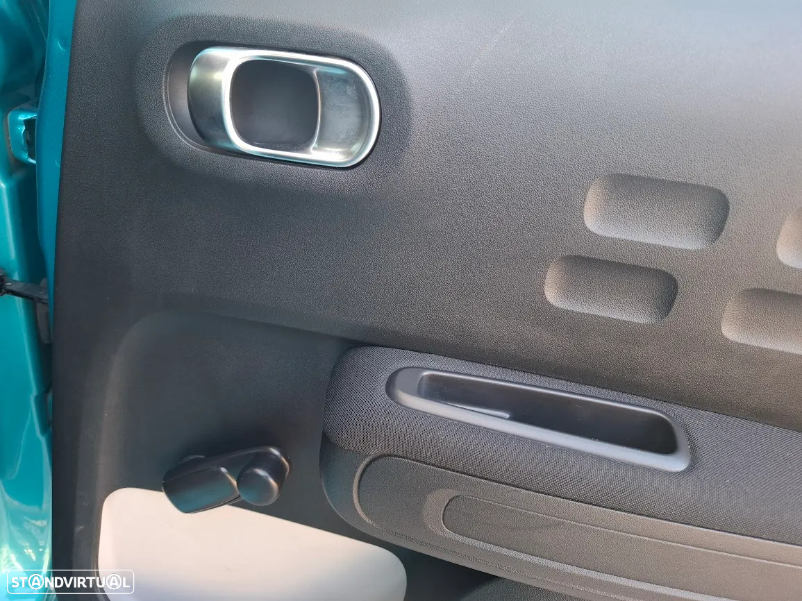 Citroën C3 1.2 PureTech Shine EAT6 - 38