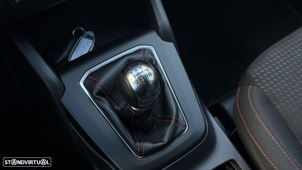 Ford Focus 1.0 EcoBoost MHEV ST-Line - 31