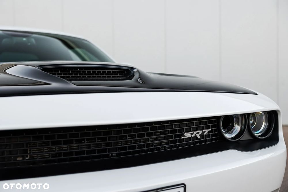 Dodge Challenger - 5