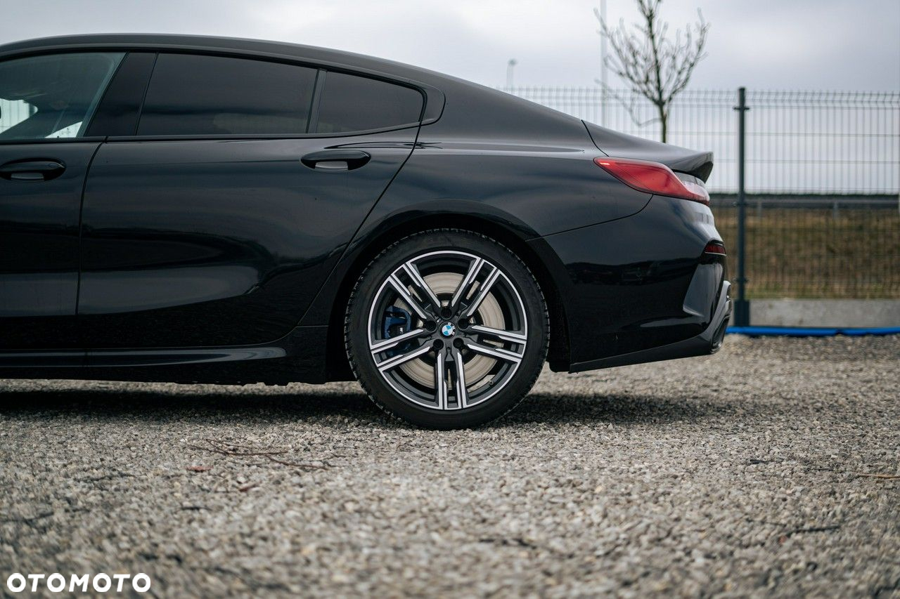 BMW Seria 8 M850i xDrive - 12