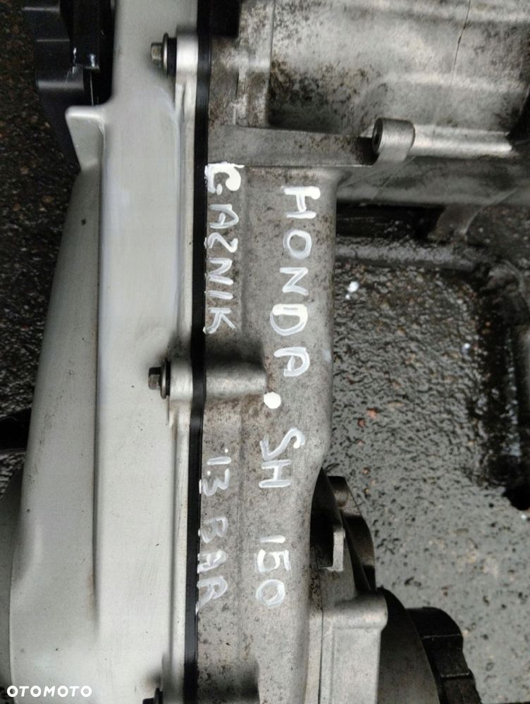 HONDA SH 150 01-05 SILNIK model na gazniku - 4
