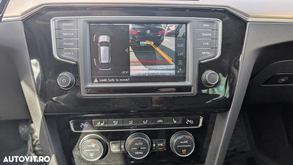 Volkswagen Passat Variant 2.0 TDI DSG Highline - 11