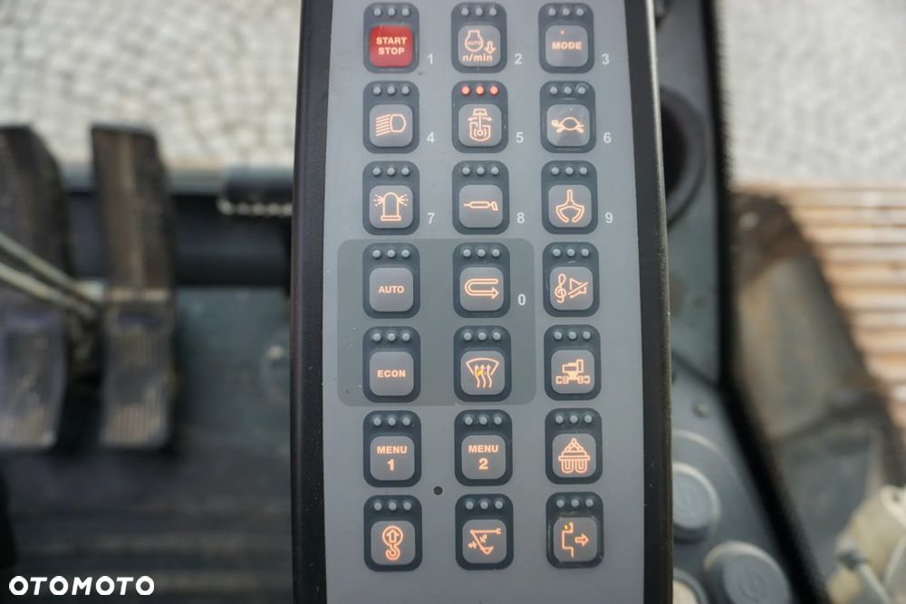 Liebherr R 920 LC - 19