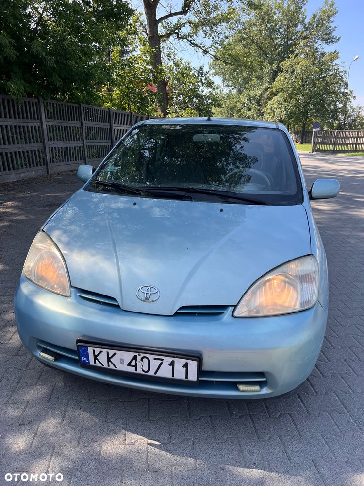 Toyota Prius - 1