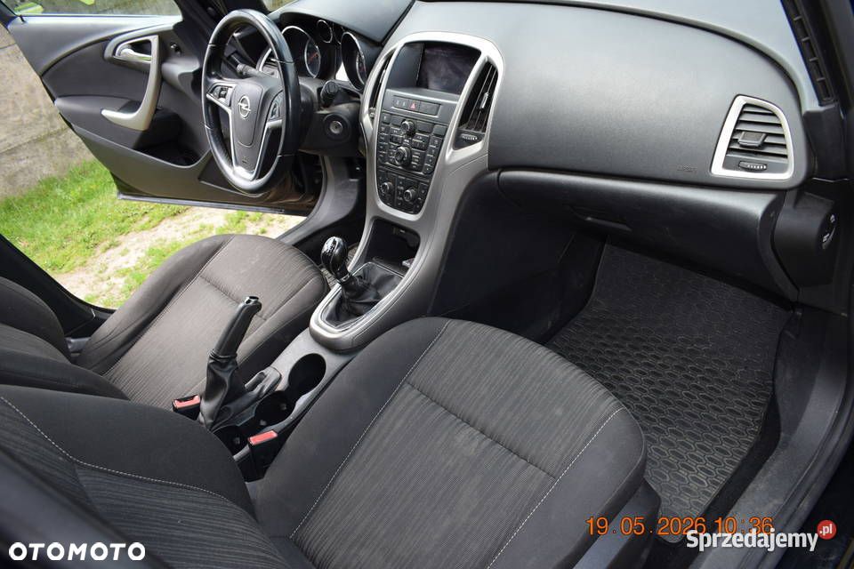 Opel Astra 1.4 T Cosmo - 11