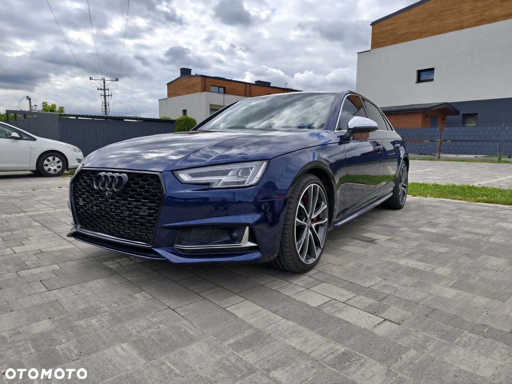 Audi S4 Limousine - 1