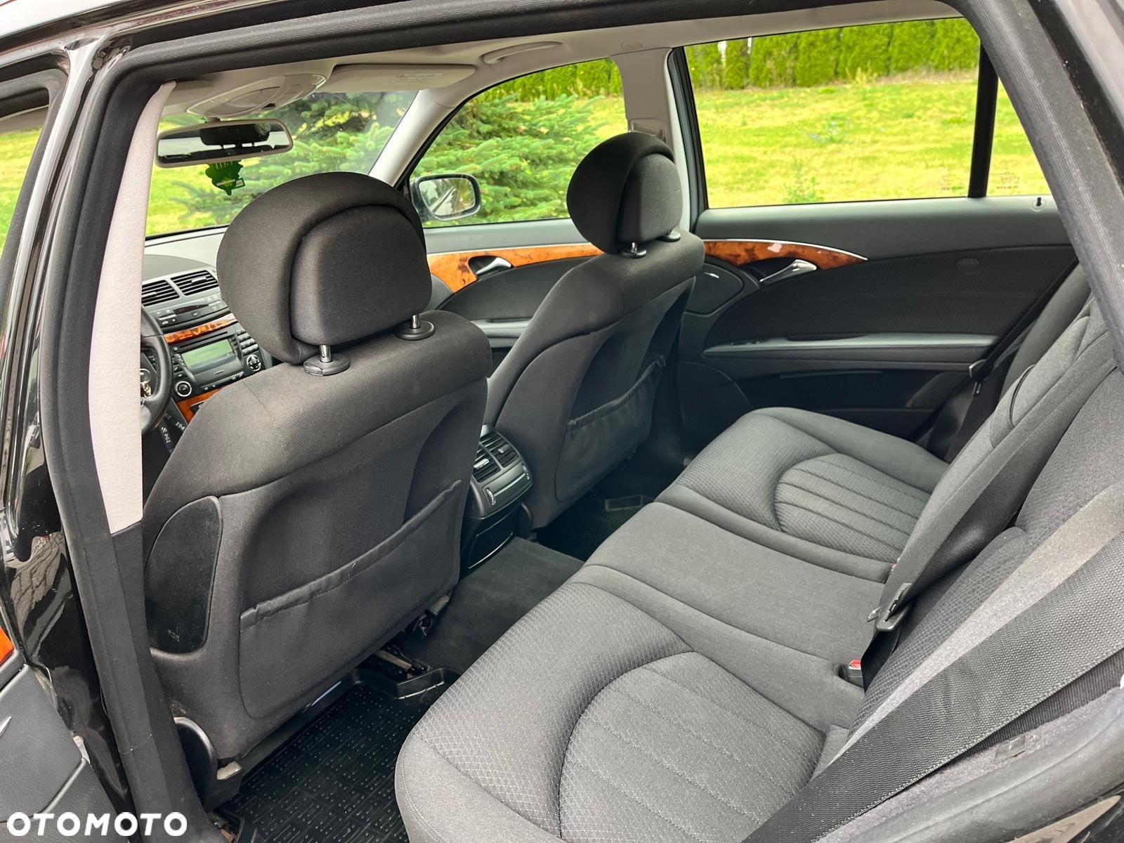 Mercedes-Benz Klasa E 220 T CDI Automatik Elegance - 13