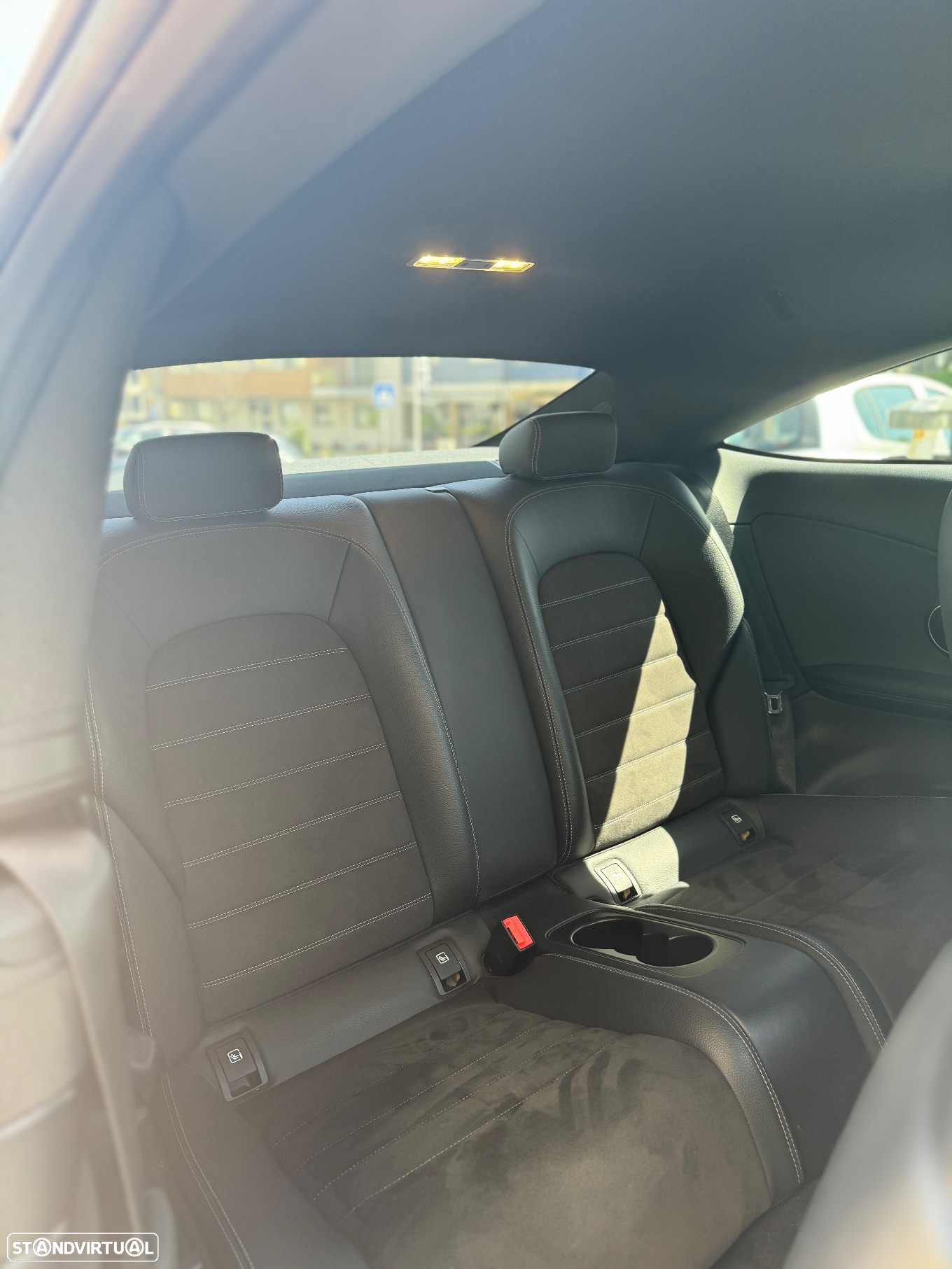 Mercedes-Benz C 200 AMG Line - 12