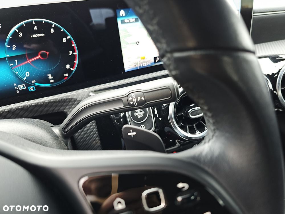 Mercedes-Benz Klasa A 180 7G-DCT - 23