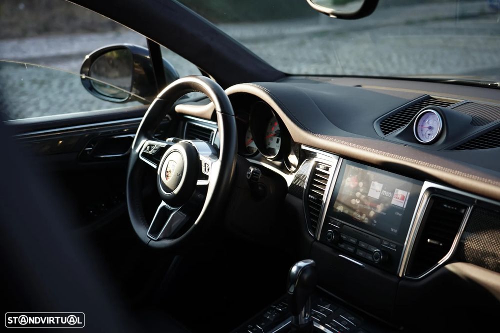 Porsche Macan Turbo Performance Package - 26