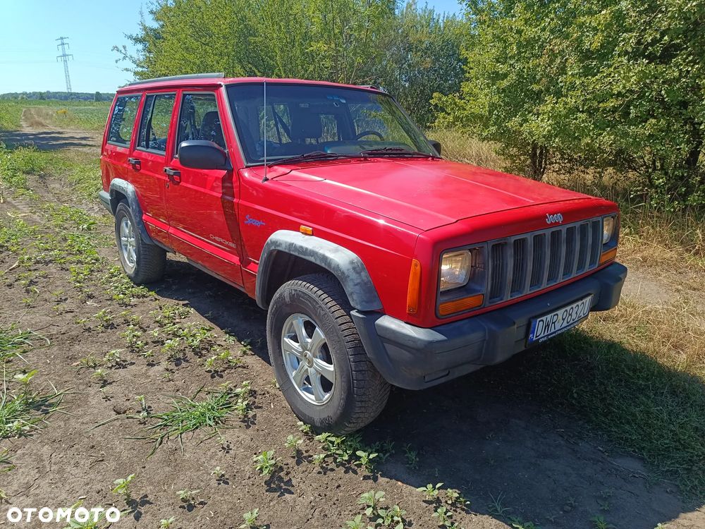 Jeep Cherokee 2.5 Sport - 6