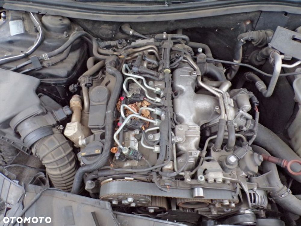 Części - Audi A4 B8 2.0 TDI 143 KM KOMBI 08R - 5