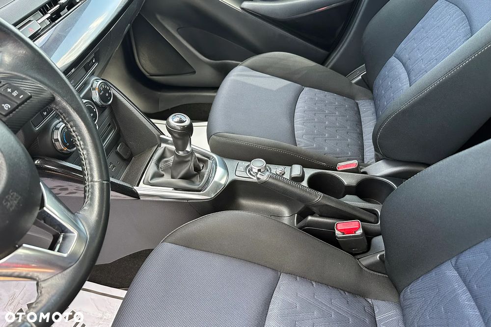 Mazda 2 - 28