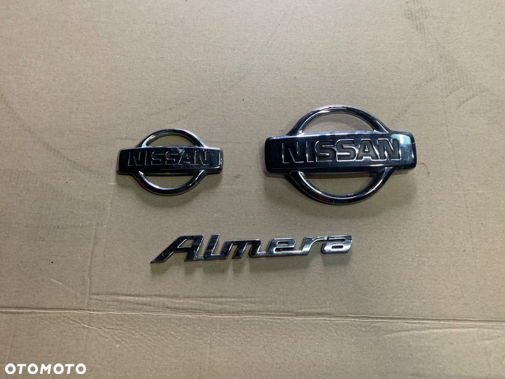 Emblemat znaczek napis Nissan Almera Primera - 1