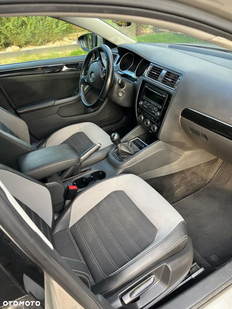 Volkswagen Jetta 2.0 TDI DPF BMT Highline - 8