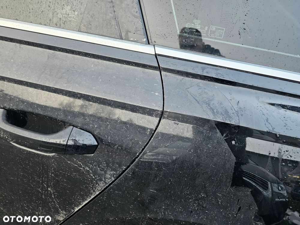 Audi A6 Avant 40 TDI quattro S tronic - 9