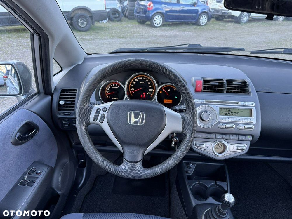 Honda Jazz 1.4 LS - 26