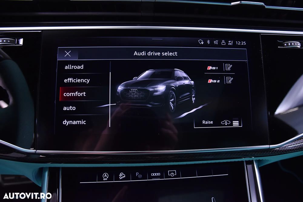 Audi RS Q8 - 25