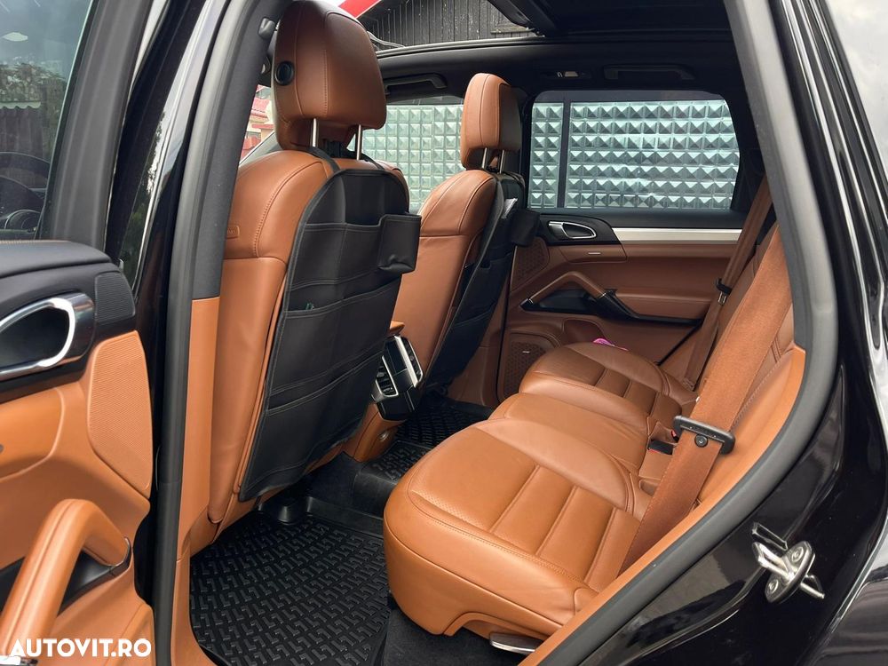 Porsche Cayenne Tiptronic S - 23
