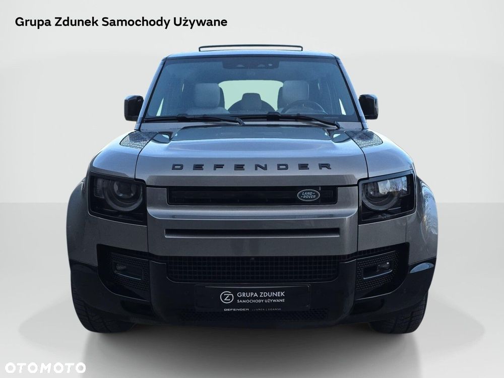 Land Rover Defender - 2