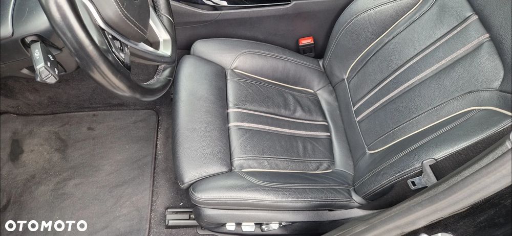 BMW Seria 5 525d Luxury Line sport - 13