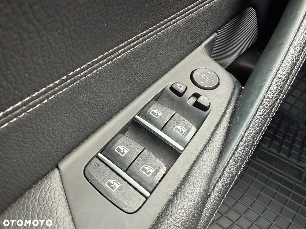 BMW Seria 5 518d Luxury Line - 17