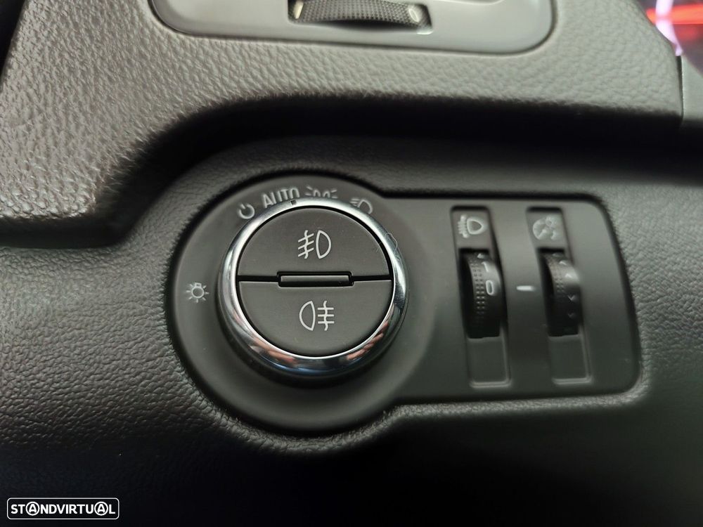 Opel Insignia Sports Tourer 2.0 CDTi Executive S/S - 28