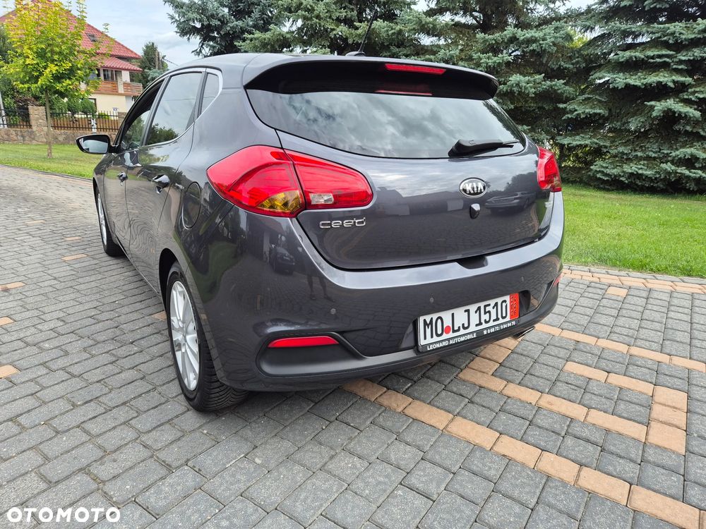Kia Ceed 1.4 CVVT Dream-Team Edition - 8