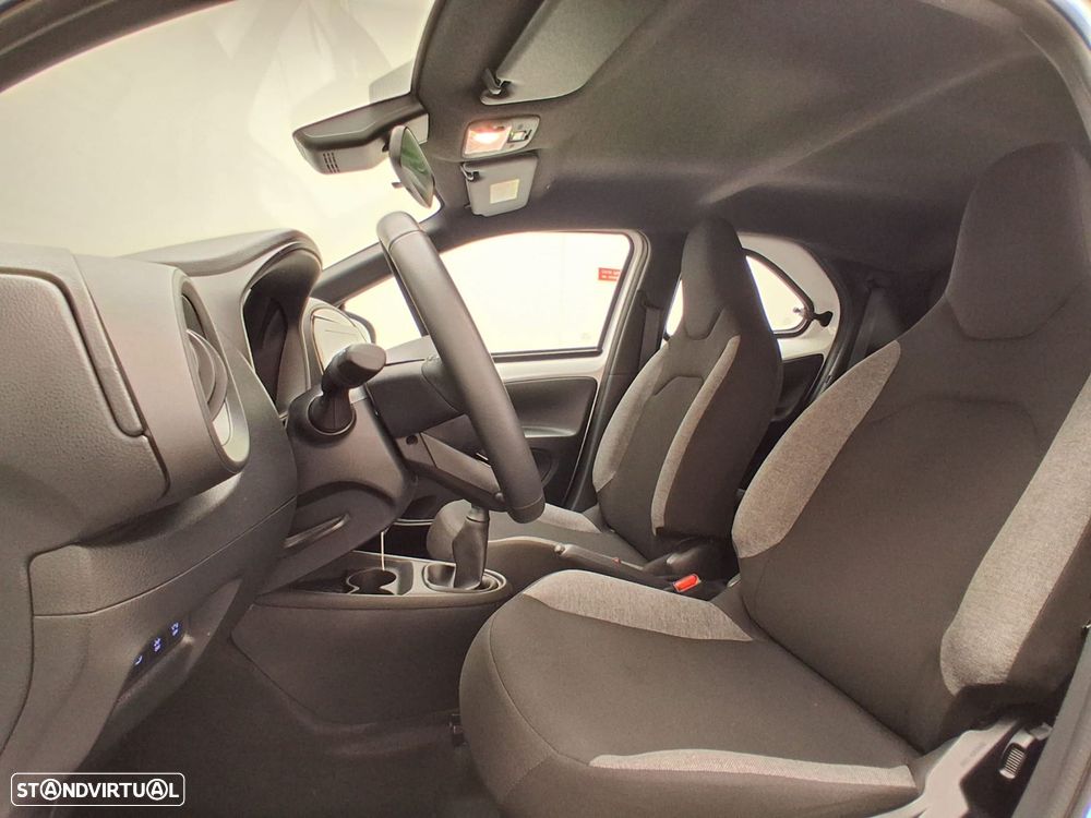 Toyota Aygo X 1.0 Play - 12