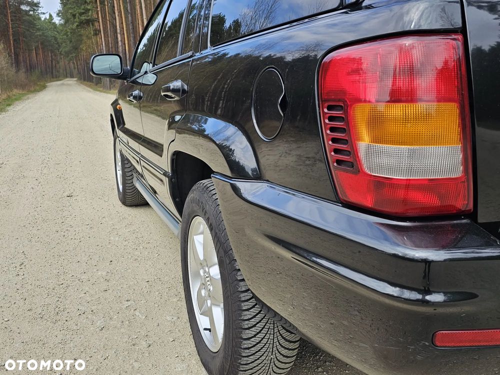 Jeep Grand Cherokee - 20