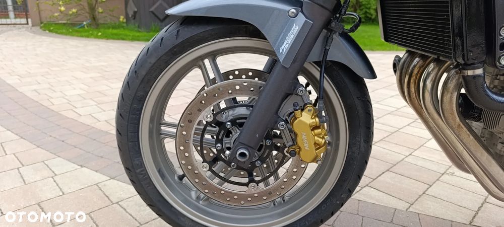 Honda CBF - 37